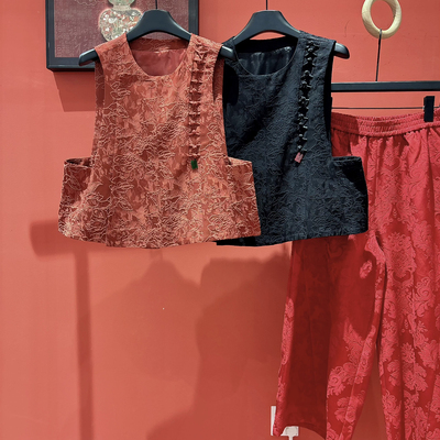 LC26年早春轻奢优雅气质提花盘扣喜字马甲xx7873