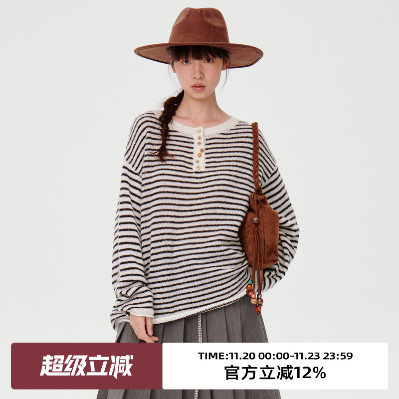 不规则扣子设计/宽松版型/毛衣