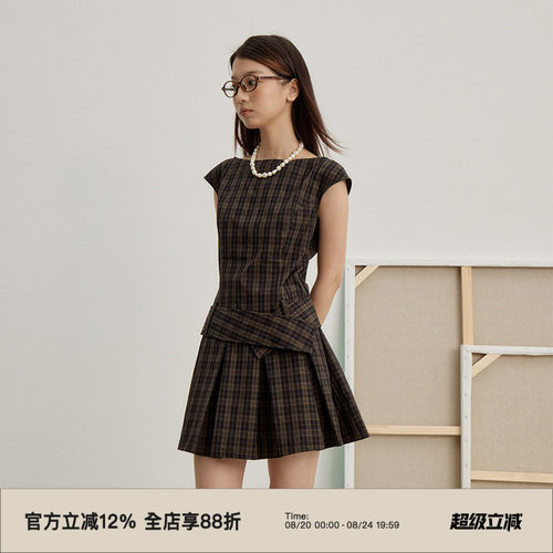 omont蛋挞家 复古格纹一字领连衣裙夏季设计感收腰显瘦百褶裙短裙 - 封面