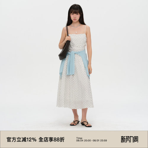 复古方领波点吊带连衣裙