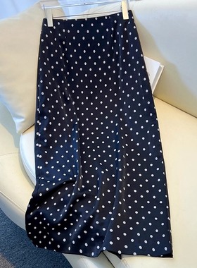 高端醋酸波点半身裙女夏2025新款垂坠感缎面a字直筒裙黑色包臀裙