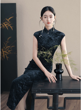 YG-2894 旗袍黑色压皱丝绒复古高级感气质高端中国风长款连衣裙