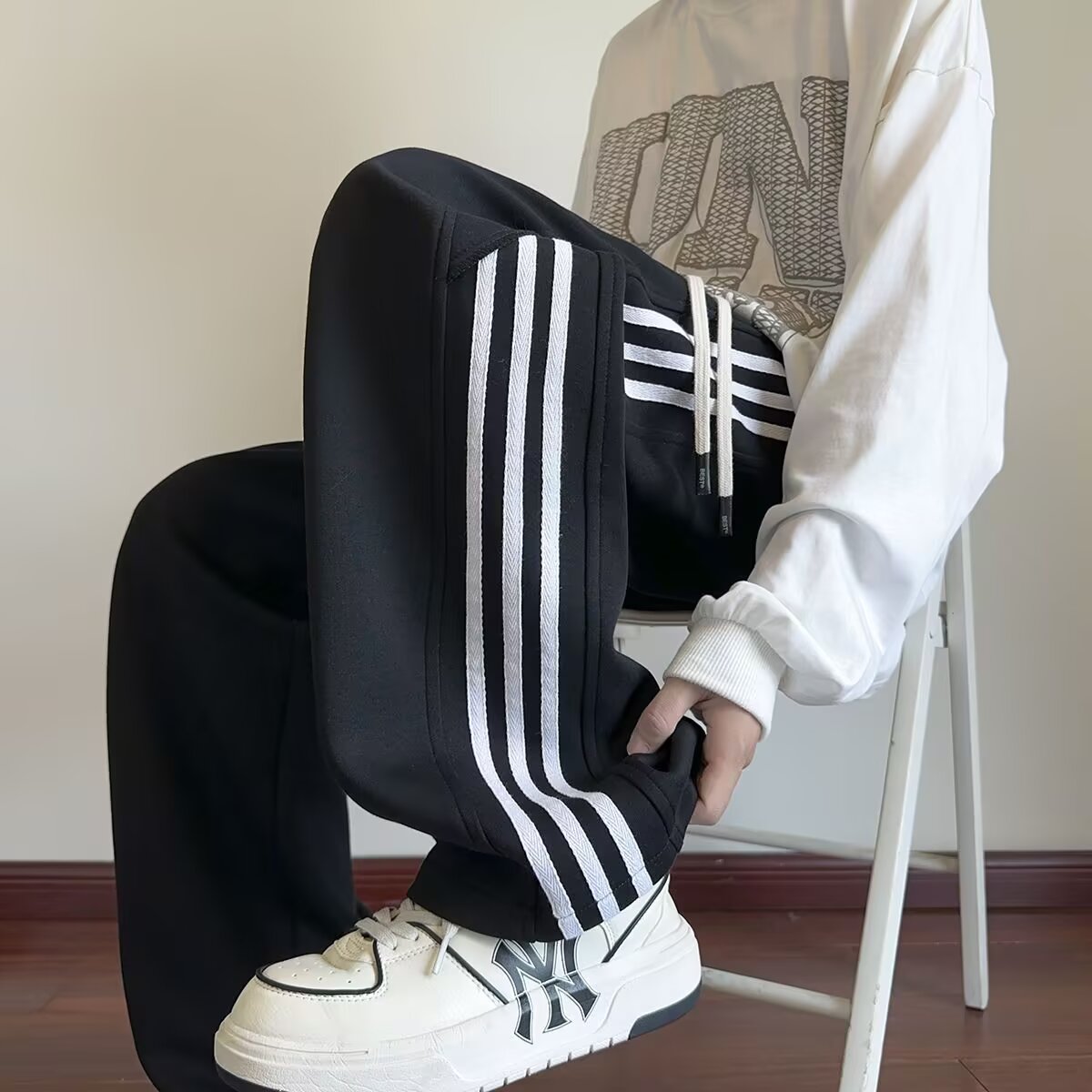 美式重磅三杆卫裤男宽松直筒休闲裤青少年垂感阔腿运动裤子加绒款