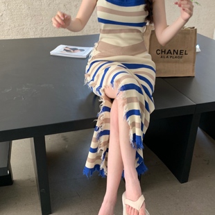显瘦开叉包臀长裙 港味风格 条纹针织流苏吊带连衣裙女夏季 新款 修身