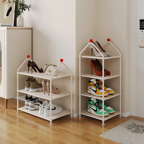 放在楼道门外的铁艺鞋架