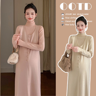 孕妇装秋冬套装2024时尚款新款宽松纯色外穿针织马甲打底裙两件套