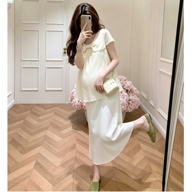 孕妇夏季新款时尚蝴蝶结短袖遮肚上衣搭配中长款吊带裙2026年女