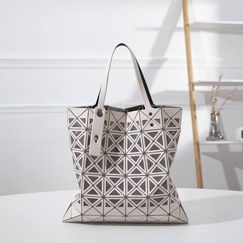 2025夏季新款时尚菱格女包简约