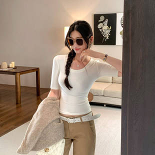 独特漂亮巨好看u领短款中袖T恤女2026春季新款白色绝美单穿小上衣