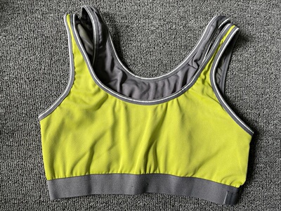 透气薄款运动背心式运动内衣