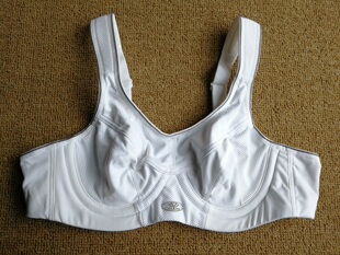 高强度防震运动文胸罩杯内衣跑步有钢圈