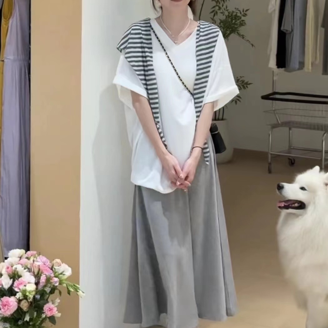 今年巨好看套装女夏季韩系时尚宽松条纹披肩短袖上衣半身裙两件套