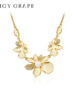 JuicyGrape法式气质花朵项链