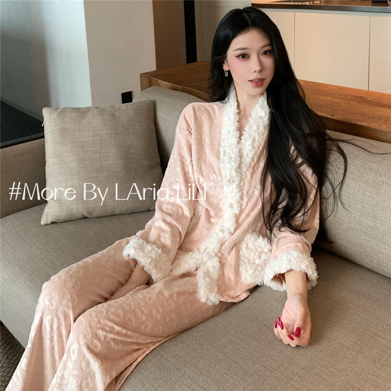2025冬款甜美德绒防寒保暖睡衣女生潮流高级感长裤长袖开衫家居服