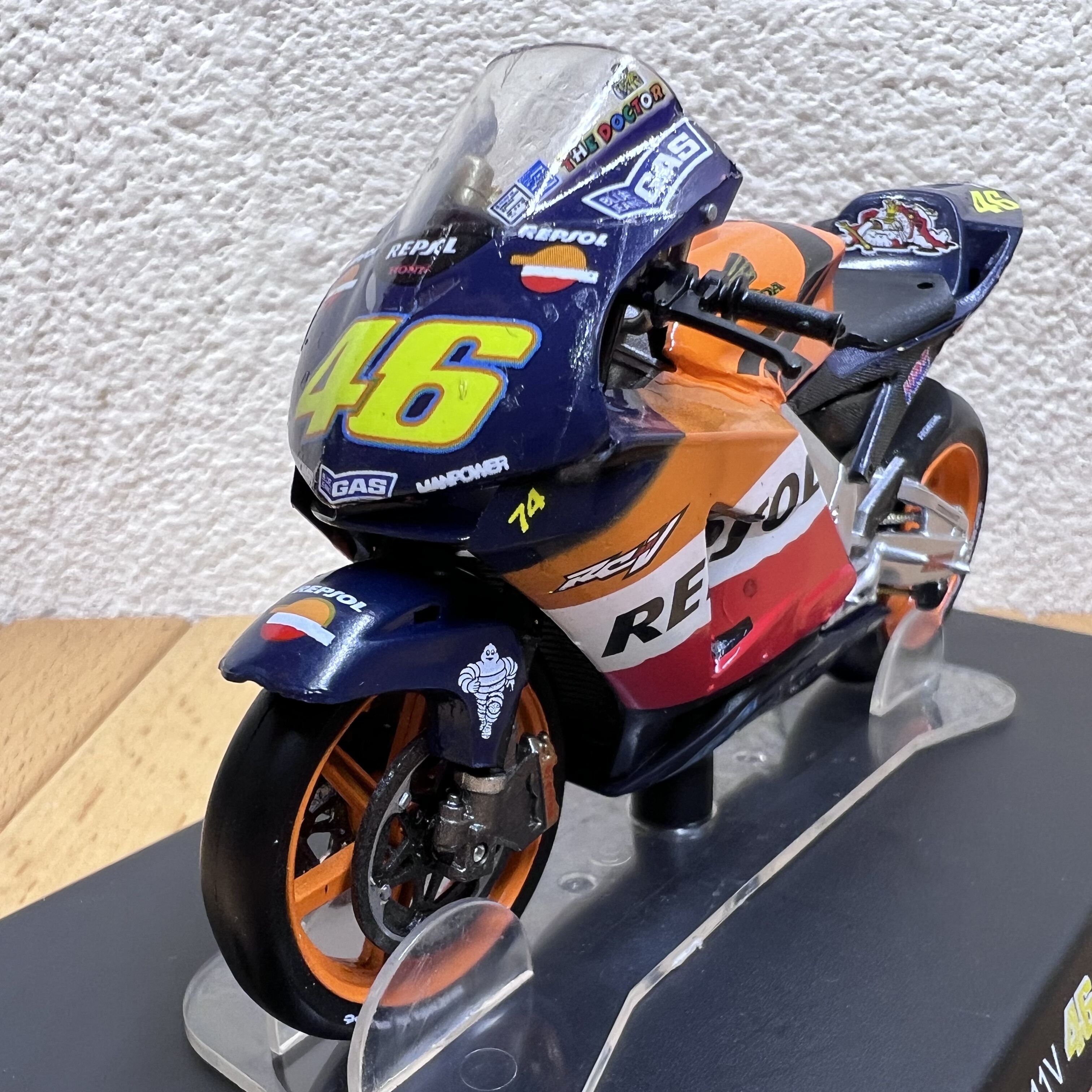 1:18本田RC 211V摩托车合金模型摆件 2003世界冠军罗西MotoGP摆设