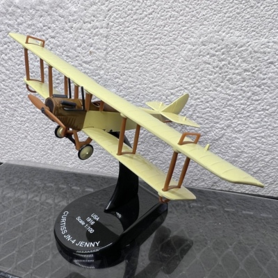 1:100美国柯蒂斯1916款CURTISS JN-4合金螺旋桨双翼飞机模型摆件