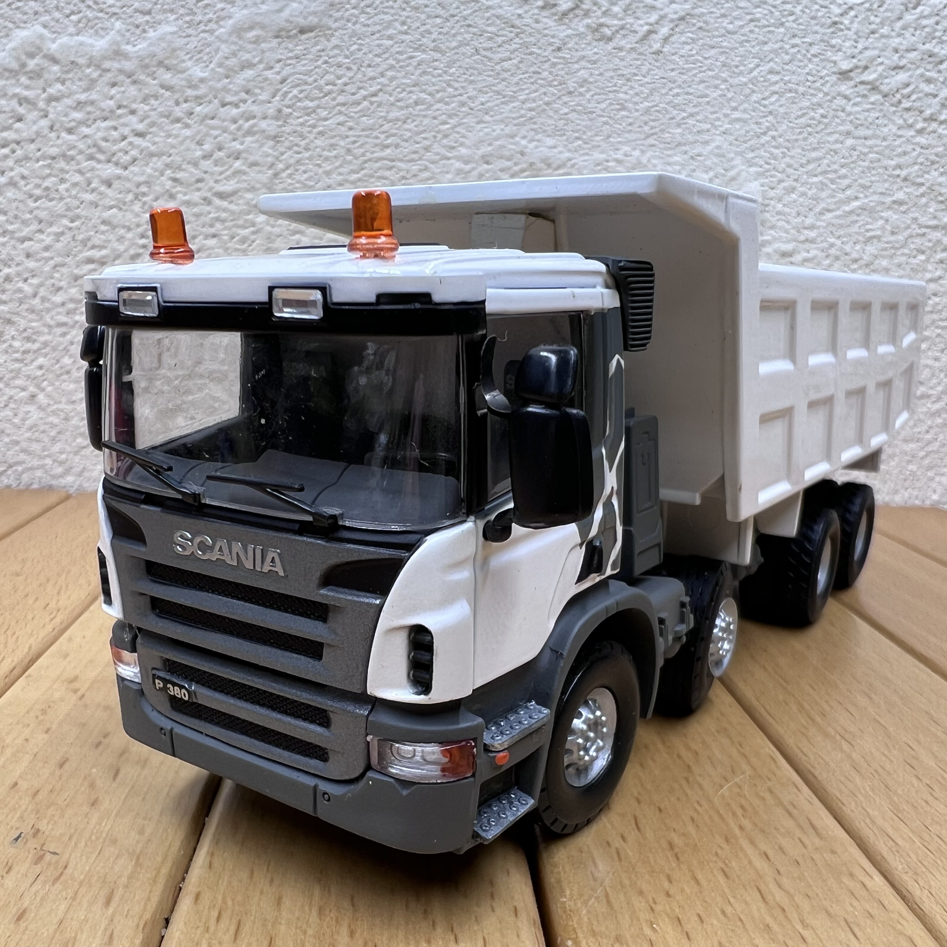 1:50斯堪尼亚P380重卡合金汽车模型摆件 泥头车运输车模型摆设