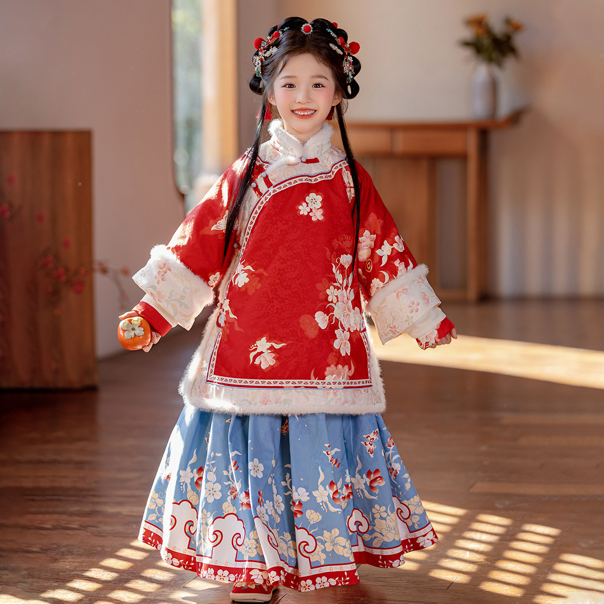 汉服女童2025冬款儿童古风仙气加绒新中式国风马面裙套装拜年服