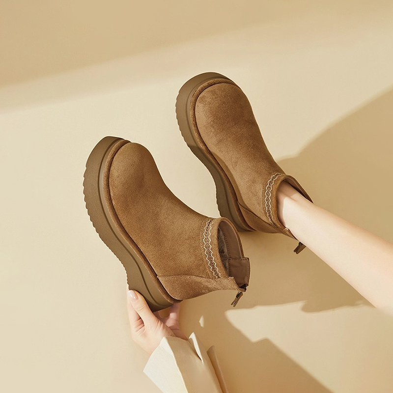 杰豪2025新款防水保暖雪地靴正品