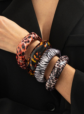 树脂豹纹轻奢手饰潮流时尚手镯