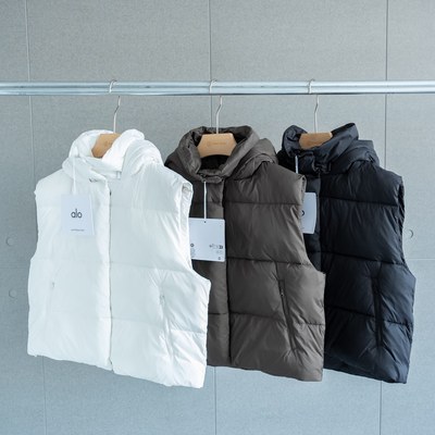 正品现货ALO女士连帽休闲羽绒服马甲秋冬季时尚立领羽绒无袖外套