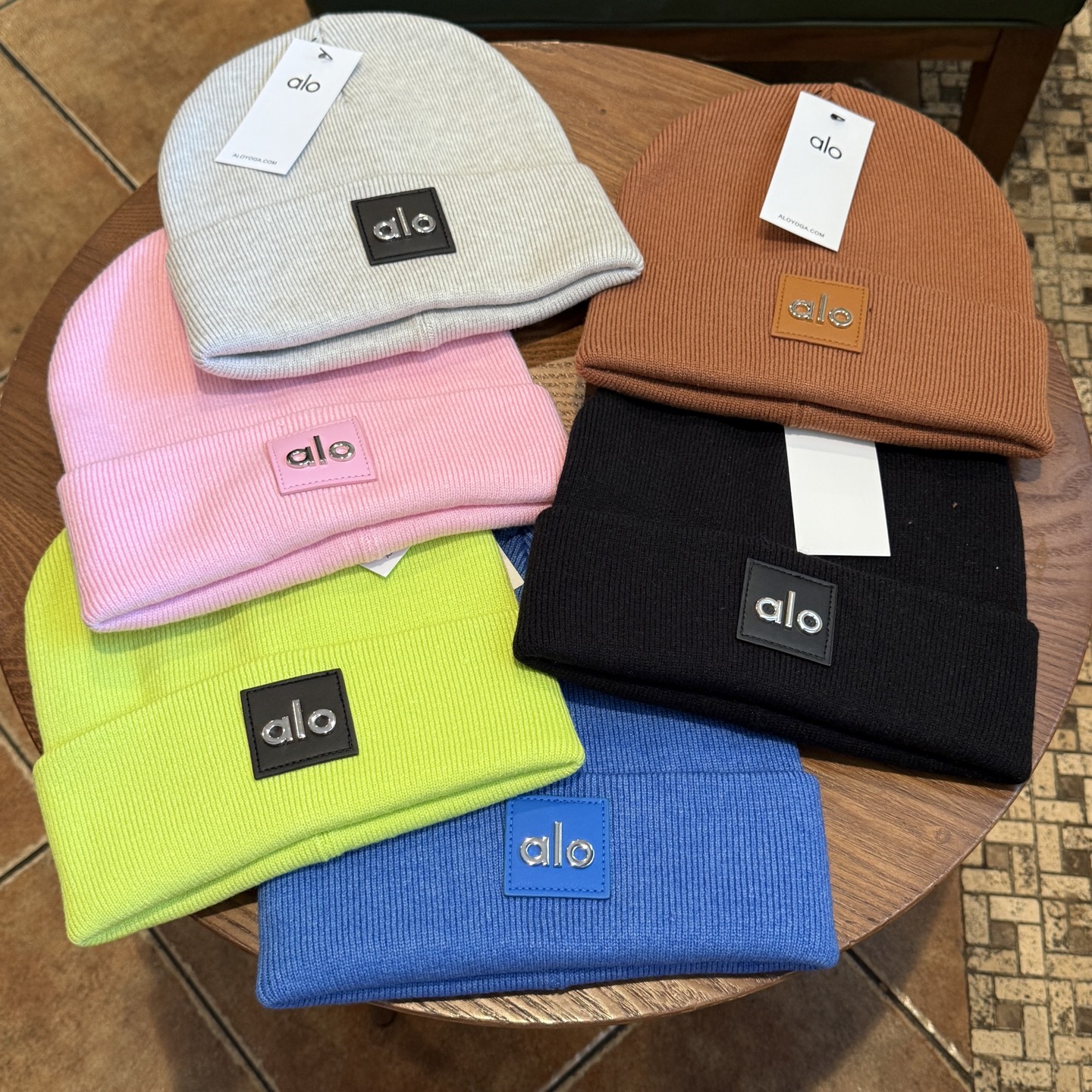正品现货ALO时尚针织帽男女双纱圆顶冬季保暖毛线帽多色刺绣冷帽