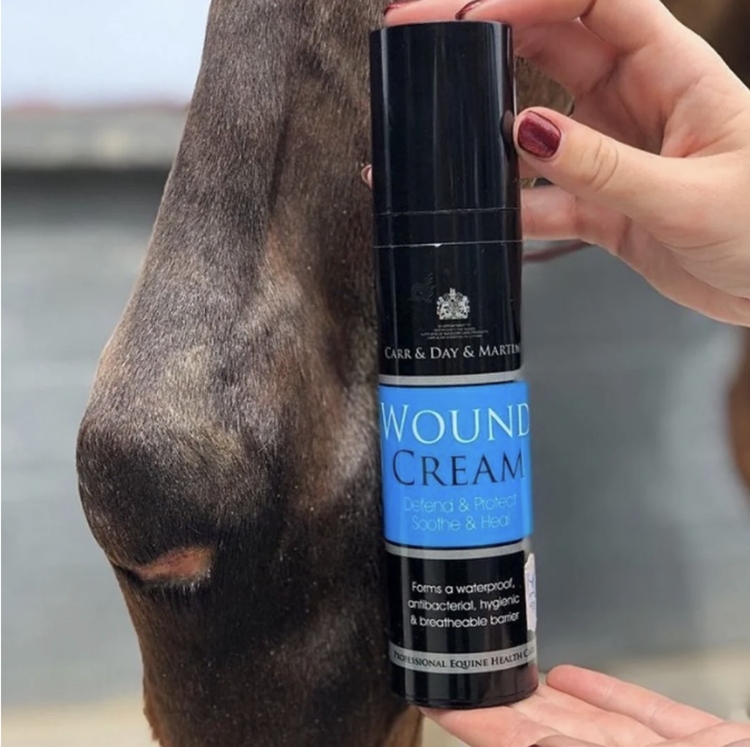 英国CDM 伤口舒缓愈合膏马用外伤喷雾