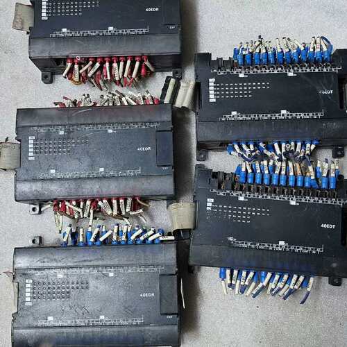 议价CP1W-40EDR，CP1W-40EDT共5个，