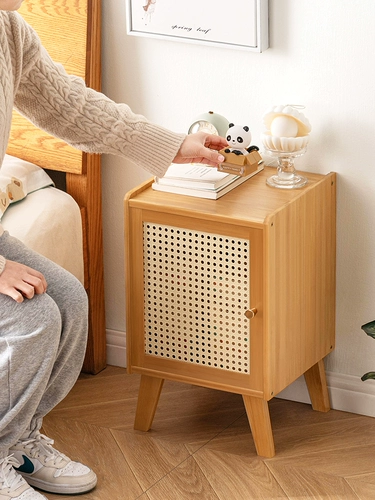 Шкаф для кровати, маленький шкаф, простой современный шкаф для хранения с твердым деревом Дома в спальне Дом простые дети