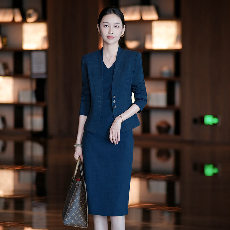钟老板灰蓝色时尚套装女秋季新款褶皱设计感西装外套连衣裙两件套