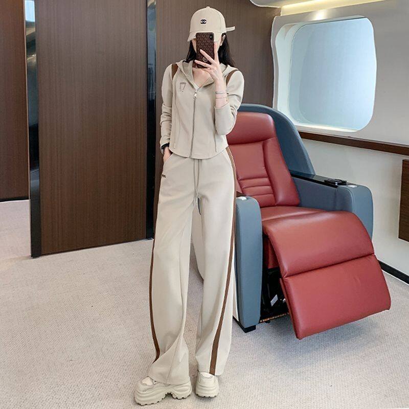 高级感休闲运动服套装女春秋季气质修身开衫连帽卫衣阔腿裤两件套