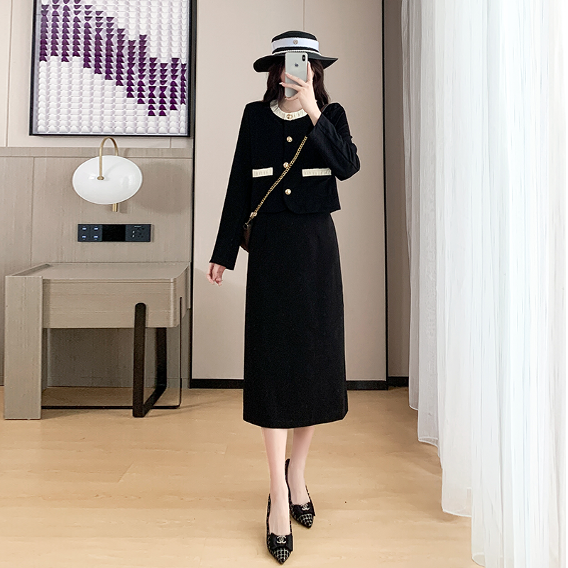 法式气质套装女2024秋季新款修身显瘦吊带长裙小香风短外套两件套