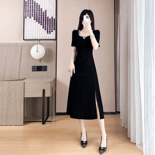 法式黑色长裙女2025夏季新款气质方领重工钉珠收腰显瘦开叉连衣裙
