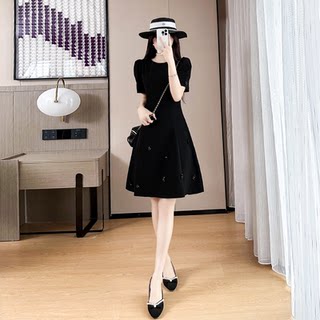 法式重工连衣裙女2025夏季新款气质修身显瘦高级感小个子小黑裙子