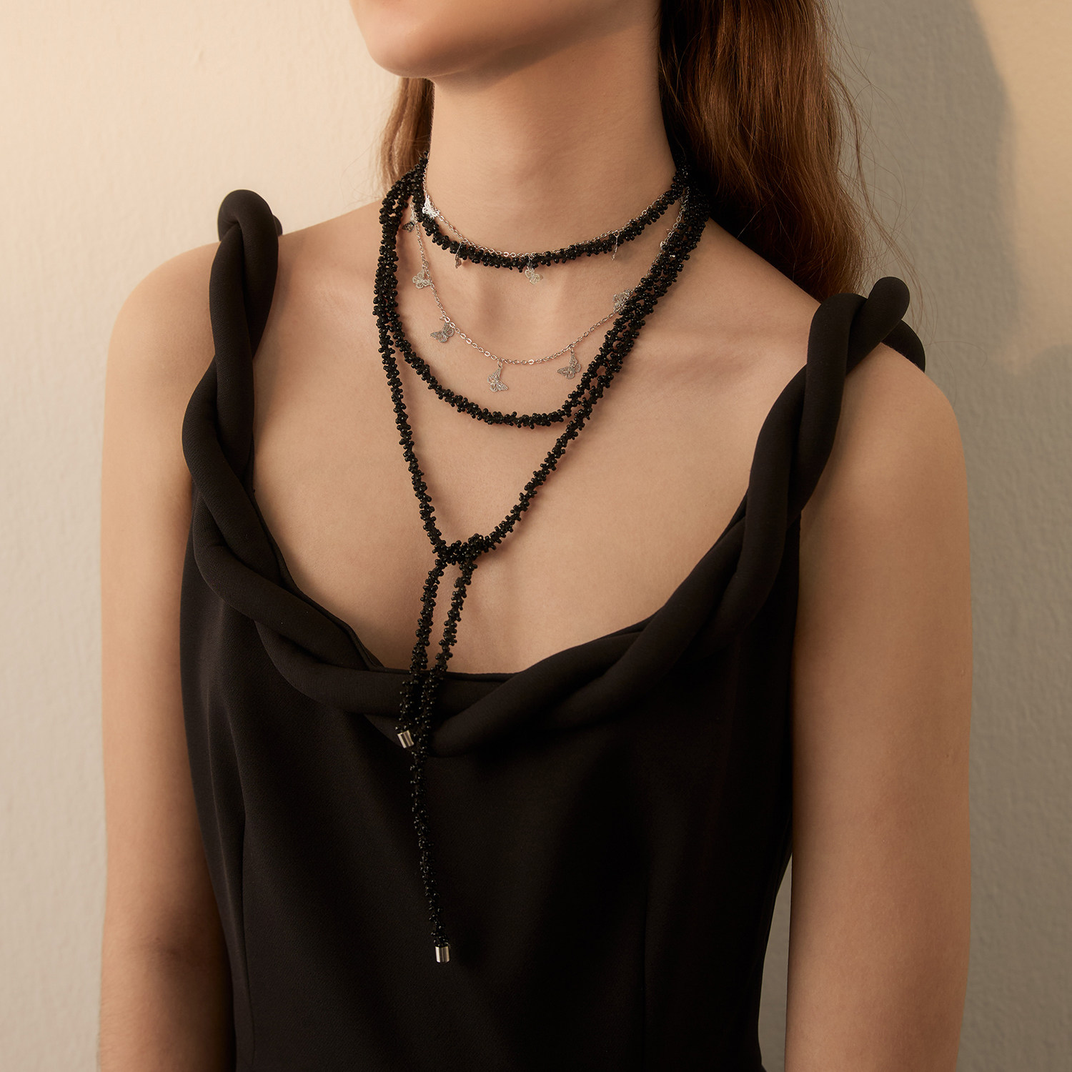 苏心丰富双层蝴蝶手工串珠长款黑色米珠项链水晶珠子珠串毛衣项链