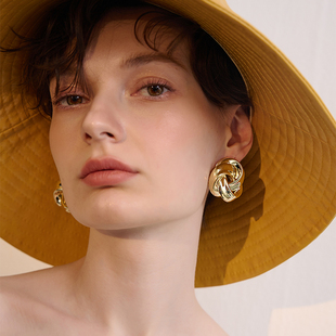 苏心925银针法式 时髦几何高级感金属不规则简约三角扭曲设计耳环