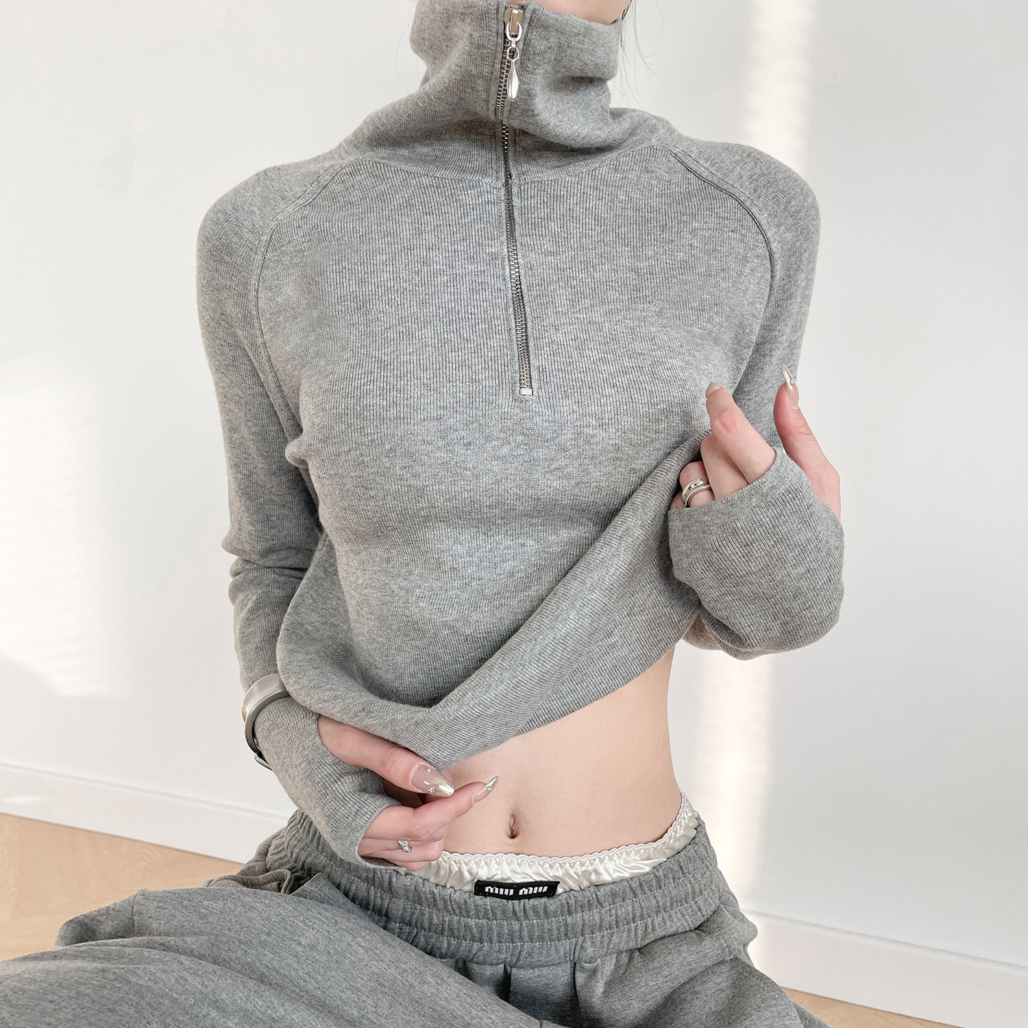 半拉链高领针织打底衫修身毛衣