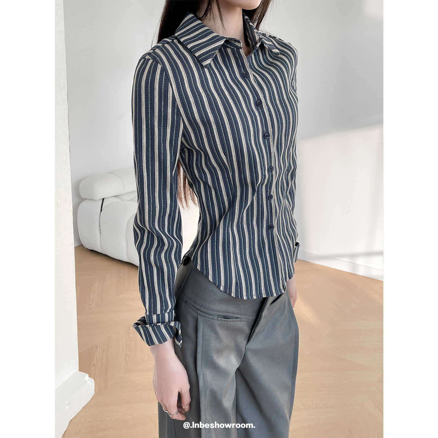 翻领条纹长袖收腰显瘦叠穿衬衫女
