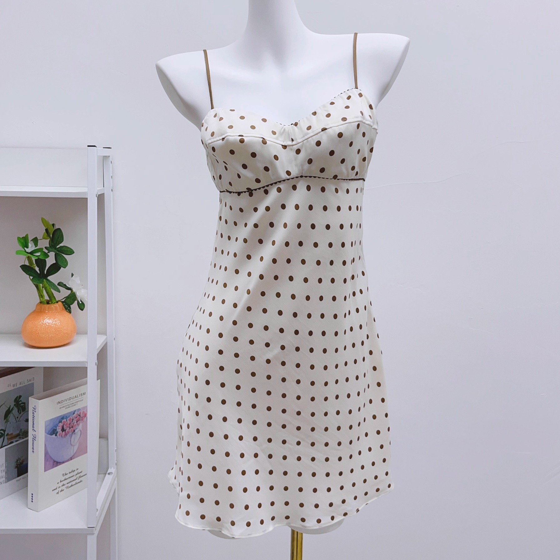 纯元 美式小众@str 复古法式波点吊带裙露背度假风短裙辣妹连衣裙