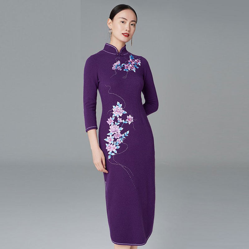 绣花羊绒衫女中长款旗袍连衣裙修身显瘦针织打底裙羊绒毛衣裙加厚