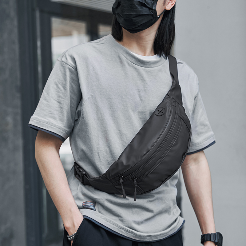 斜挎包男士骑行运动胸包男潮牌轻便单肩包小包潮流斜背包腰包男包