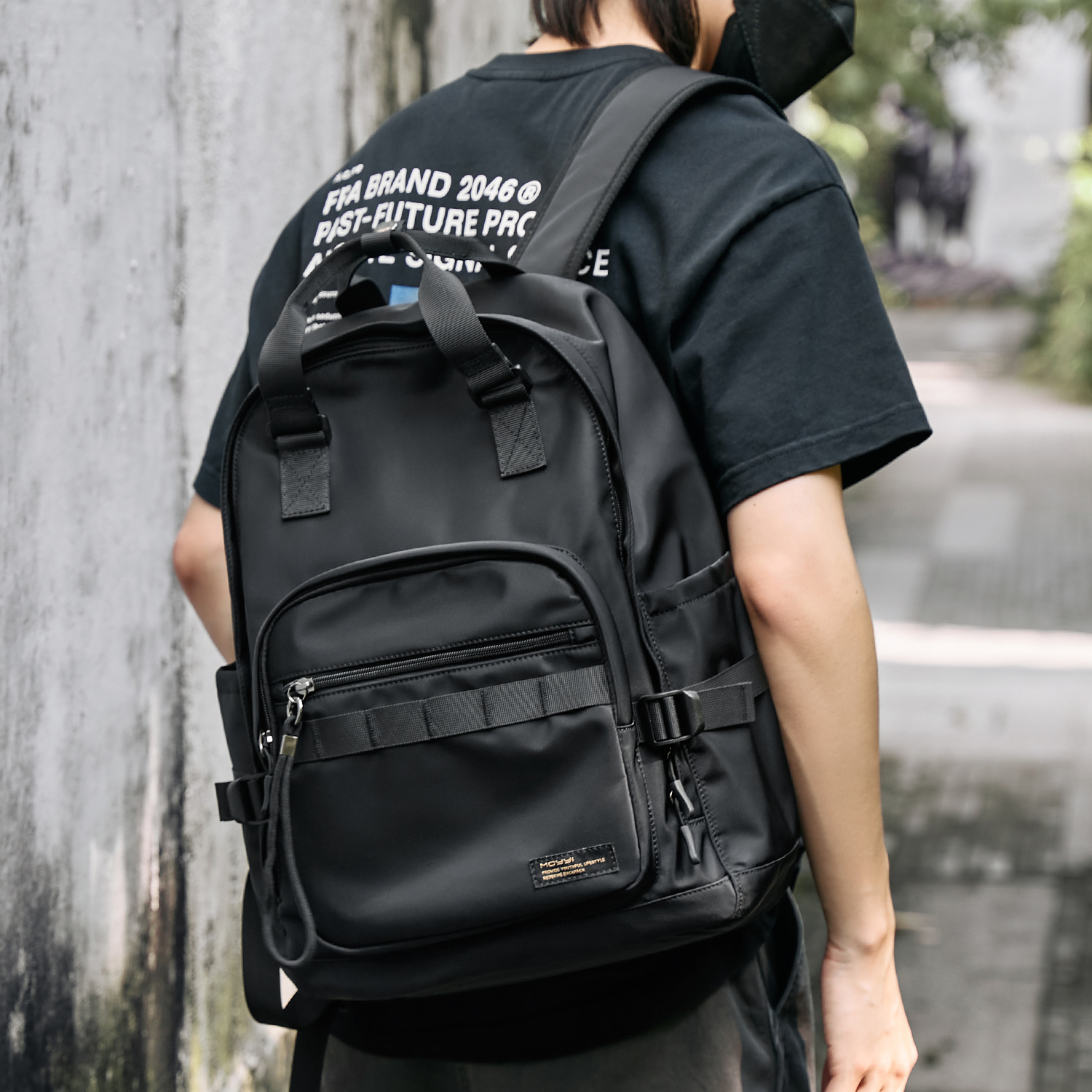 背包男士书包初中双肩包轻便