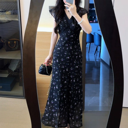 黑色碎花连衣裙子女小飞袖夏日绝美裙巨好看旅游度假收腰显瘦长裙