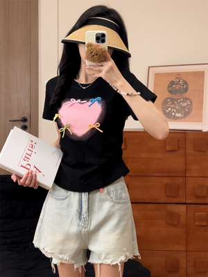 独特别致立体彩色蝴蝶结短袖T恤女甜妹爱心印花收腰短款修身上衣