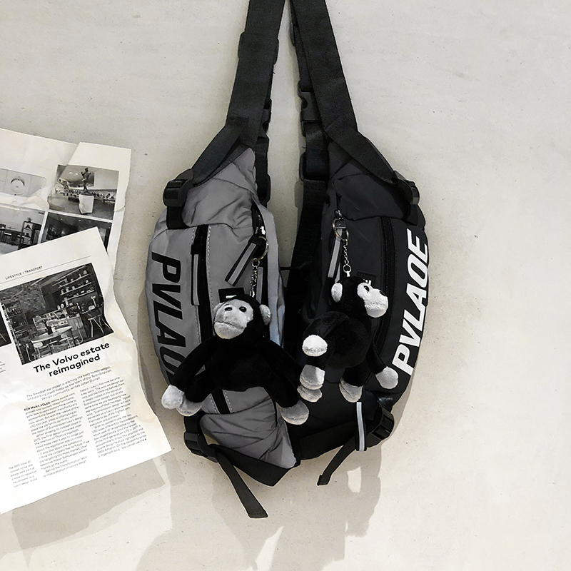 潮牌ins斜挎包运动男包小背包男士反光胸包嘻哈单肩女学生腰包潮