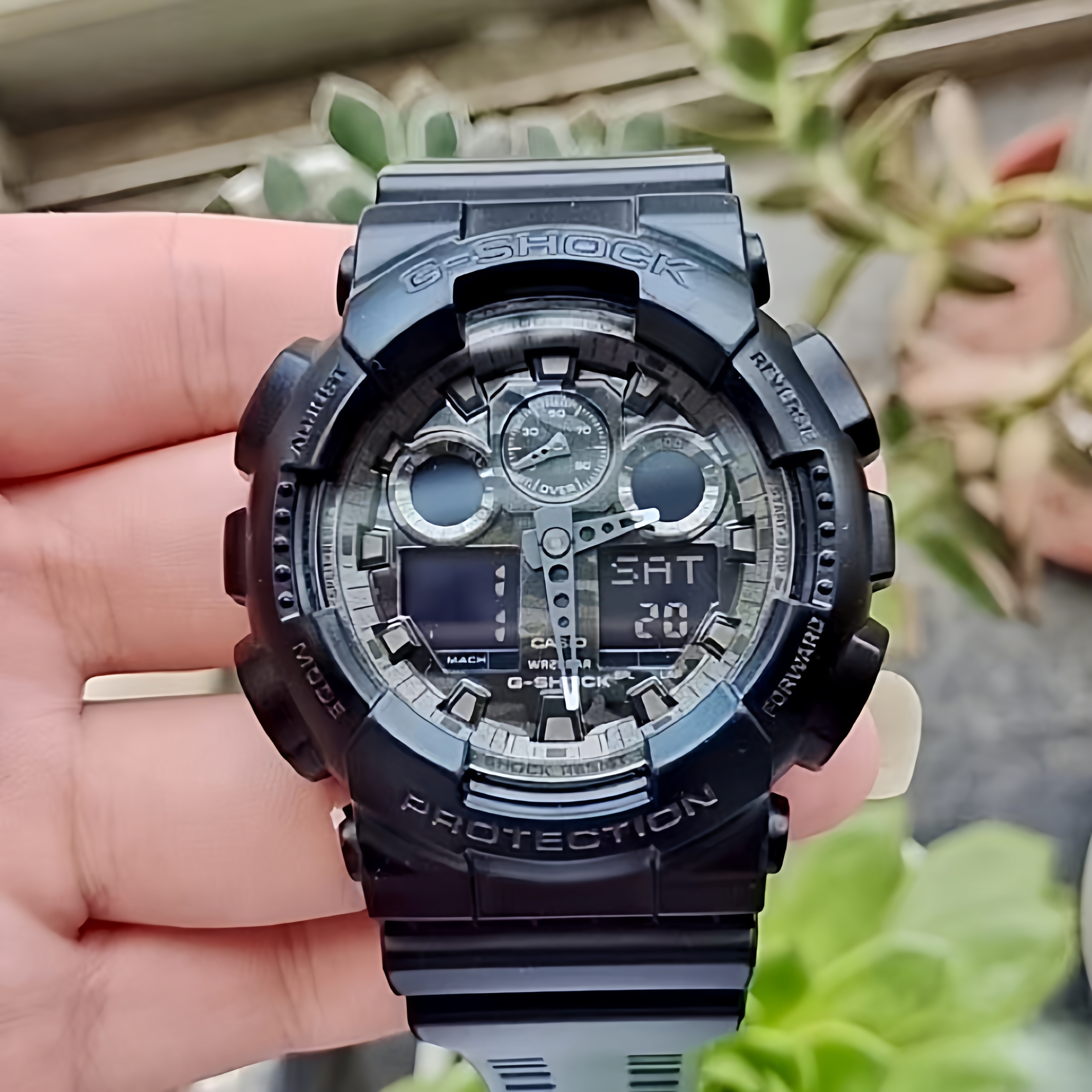 华仔同款卡西欧时尚运动双显手表