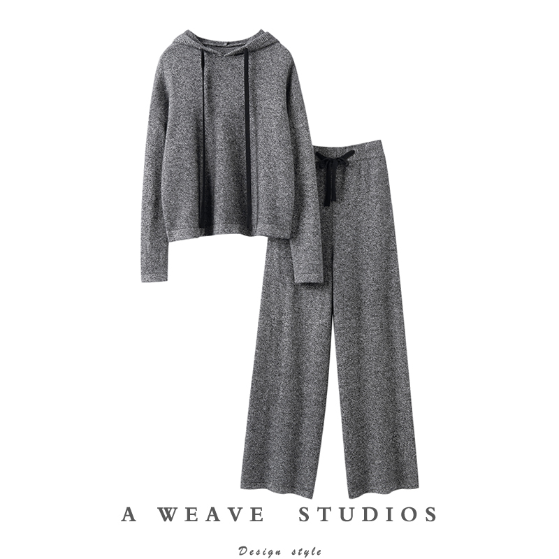 长袖上衣羊绒连帽黑白