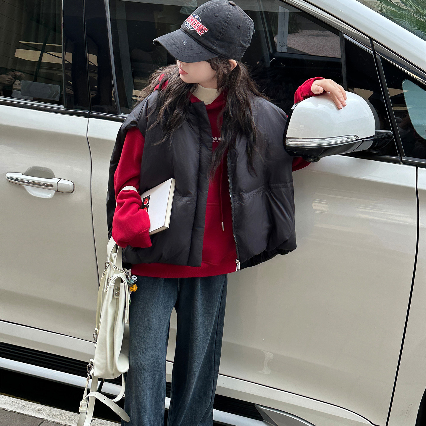 女童套装冬季2025新款中大童洋气棉马甲加厚卫衣加绒牛仔裤三件套