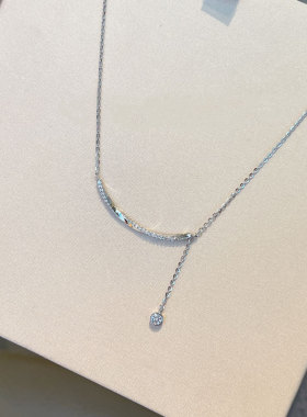 S925纯银轻奢时尚小众设计师款名媛微笑项链女弧度挂链钻流苏新款