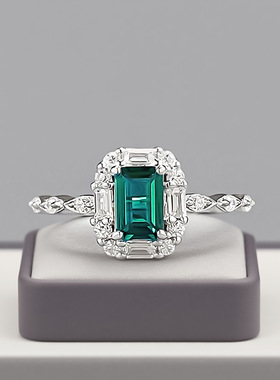 辉之翼珠宝2025夏新款 S925银镶4*6仿祖母绿戒指女小巧精致款百搭